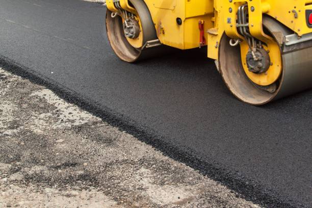 Best Residential Driveway Paver Services  in Lindsay, CA